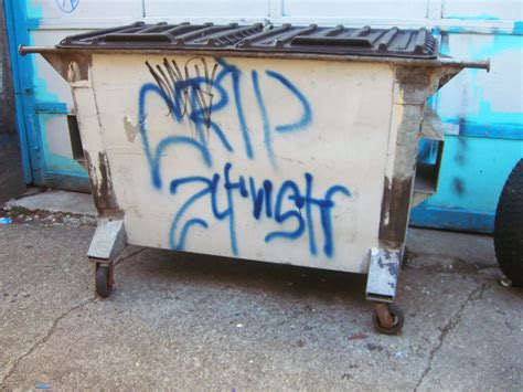 Crip Stacking Gang Signs 的图像结果