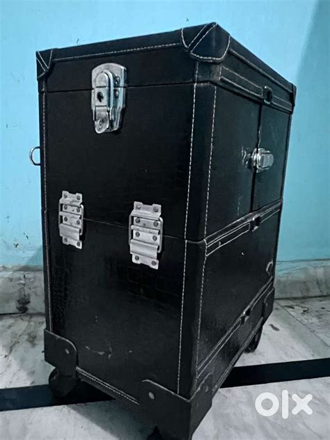 Trolley Vanity Makeup Bag Kit….. - Women - 1816091766