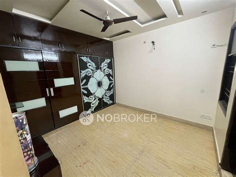 PG for MALE in Vishram Chowk for Rs 8000 available Immediately | delhi ...