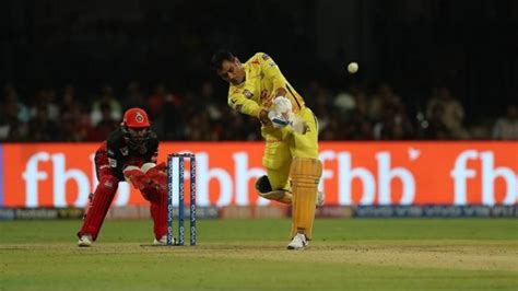 Ms Dhoni IPL Six: 5 Hits With 6 Points