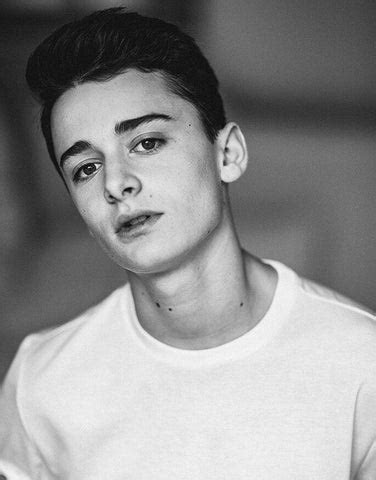 What Perfumes are Worn by Celebrities? – Perfume Network India