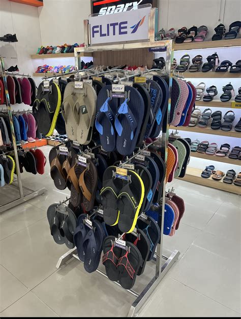 SLIPPER DISPLAY STAND – White Lotus – Quality Storage Solution That ...