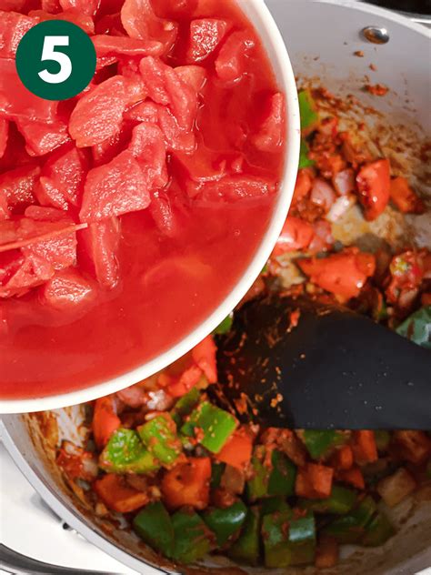 Lentil Bean Chili - Plant-Based on a Budget