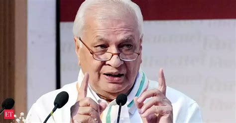 Kerala Governor Khan blames CM Vijayan for pressuring him to reappoint ...