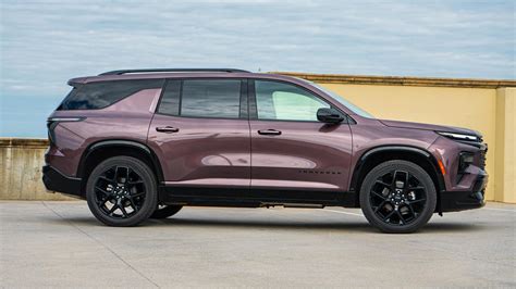 2024 Chevrolet Traverse First Drive Review | AutoTrader.ca