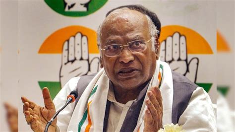 ಮಲ್ಲಿಕಾರ್ಜುನ ಖರ್ಗೆ ಪುತ್ರ ಮಿಲಿಂದ್ ಖರ್ಗೆ ಆರೋಗ್ಯ ಗಂಭೀರ, ಬೆಂಗಳೂರಿನಲ್ಲಿ ...