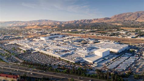 Tesla Reminds California How Much It Contributes To Its Economy