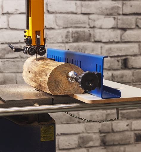 AccuRight Log Mill - Lee Valley Tools