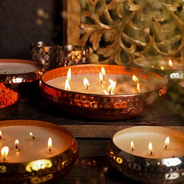 Buy Diwali Home Decor Online India - Diyas,Candles, Urlis, Gifts