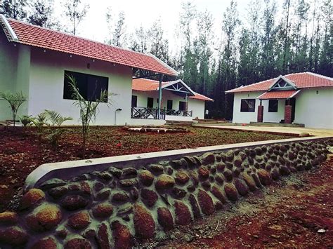TAN WOOD HOMESTAY (Attigundi) - Hostel Reviews, Photos, Rate Comparison ...