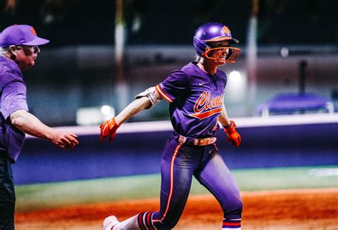 Softball Opens Season With 10-1 win in South Florida - Clemson Sports News