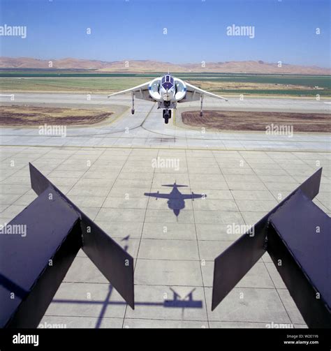 AV-8B (NASA-704) (VSRA) Crows Landing Precision Hover Test ca. 1987 ...