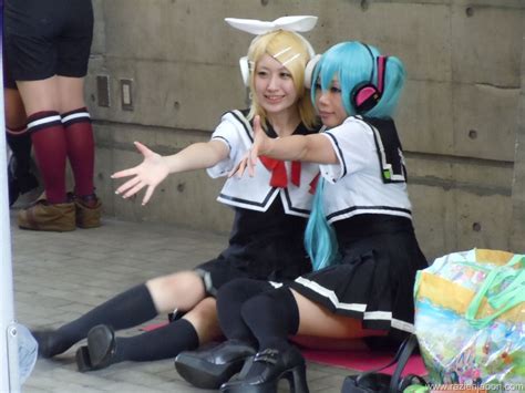 Un poco de estudio, de fotos cosplayeras y de Capitulo 14 - Un Friki En ...