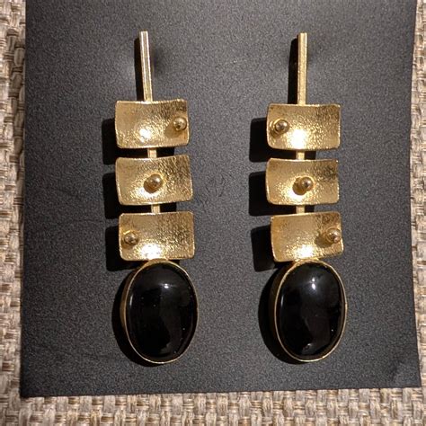 The 3 Dot Earrings – AnuArtStore