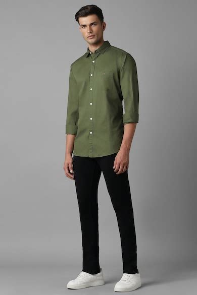 Buy Men Olive Slim Fit Textured Full Sleeves Casual Shirt Online ...