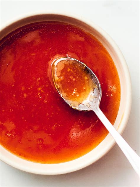 Easy Honey Sriracha Sauce - Evergreen Kitchen