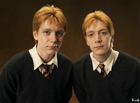 Weasley Twins | Fred and george weasley, Oliver phelps, Weasley twins
