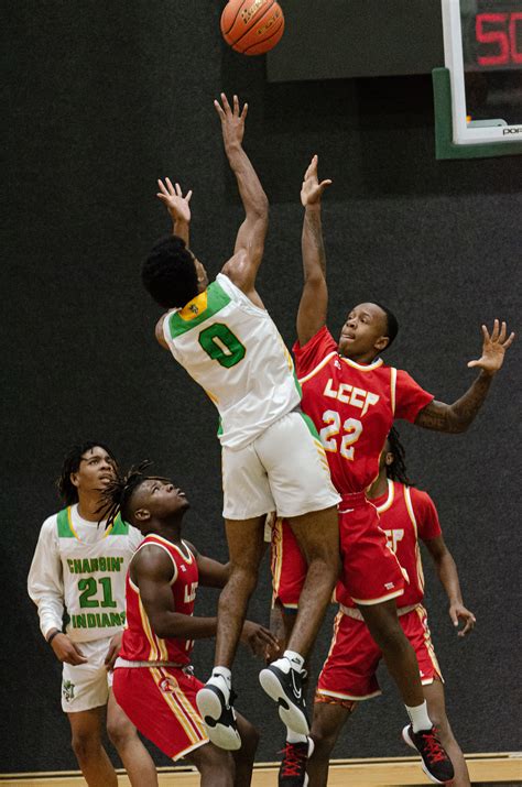 Garrick leads LCCP to win over W-M to open Showdown in the Lake ...