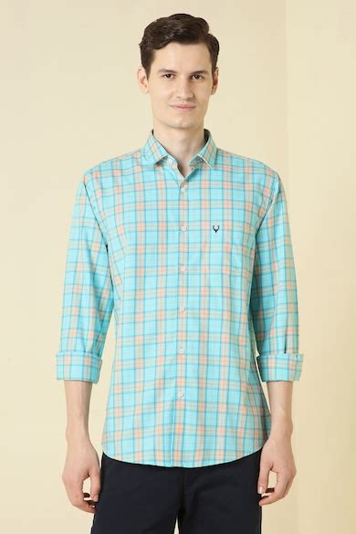 Buy Men Light Blue Slim Fit Checked Full Sleeves Casual Shirt Online ...