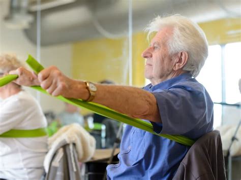 Old Person Exercise 的图像结果