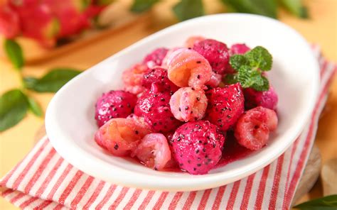 【火龙果虾球】今年夏天颜值最高的水果菜 - 哔哩哔哩