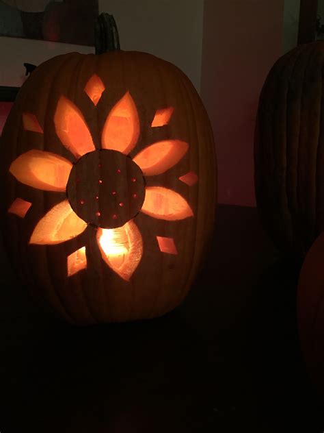 Sunflower Pumpkin Stencil