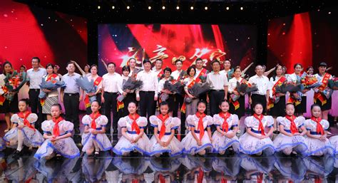 教师节，请记住这些闪亮的名字！2019郑州最美教师发布 —河南站—中国教育在线
