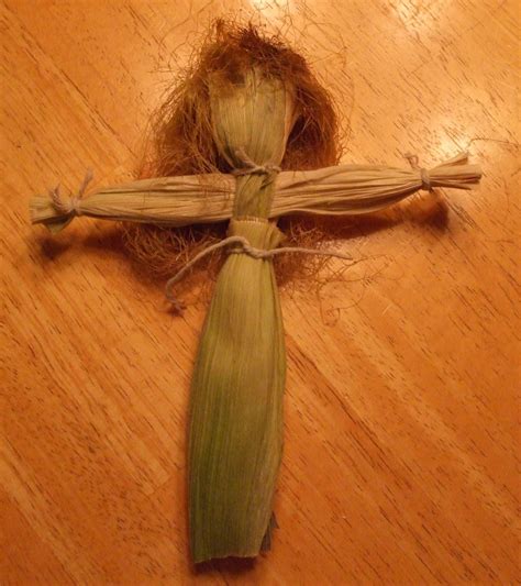 How to Make Corn Husk Dolls Step-by-Step With Photos - HubPages