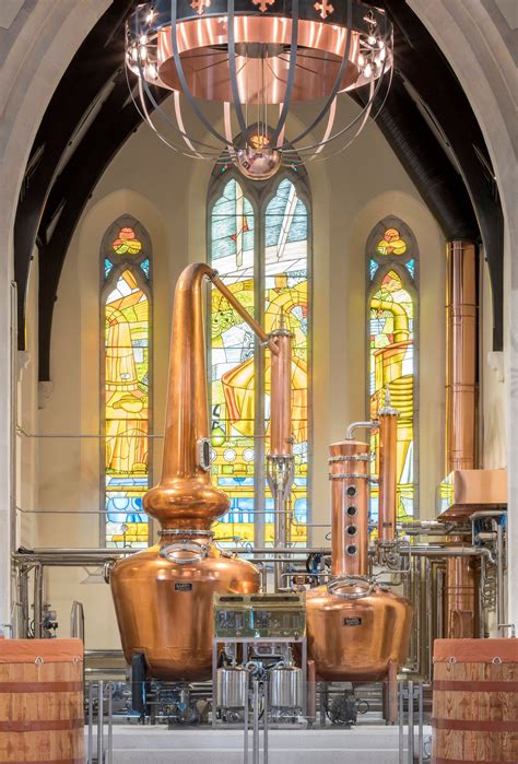 The Art of Distilling: The History of Whiskey in Dublin