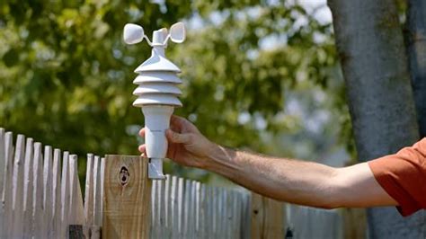 AcuRite 00589 Pro Color Weather Station with Wind Speed, Temperature a ...