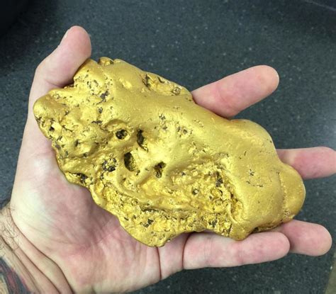 This Giant Gold Nugget Was Found in California - Geology In