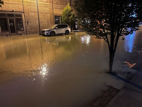 Apparent water line break floods downtown Kingsport street | WJHL | Tri-Cities News & Weather
