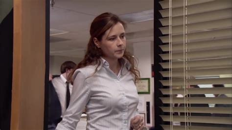 Pam Beesly Hot