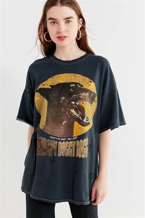 Snoop Dogg Distressed Tee | Best t shirt designs, Oversized t shirt ...