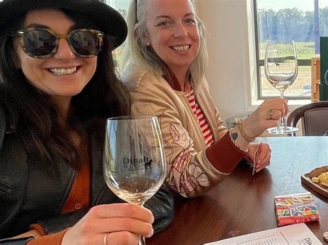 THE LITTLE KOMBI COMPANY RUTHERGLEN WINE TOURS - All You Need to Know ...