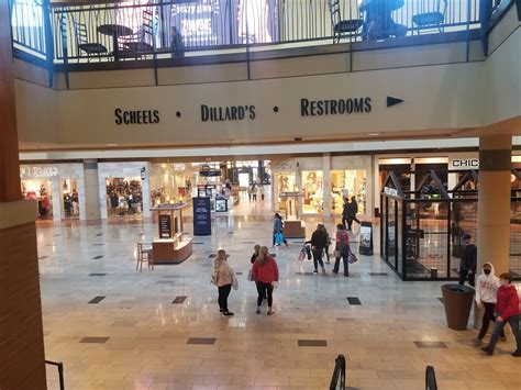 JORDAN CREEK TOWN CENTER - West Des Moines IA - Hours, Directions ...