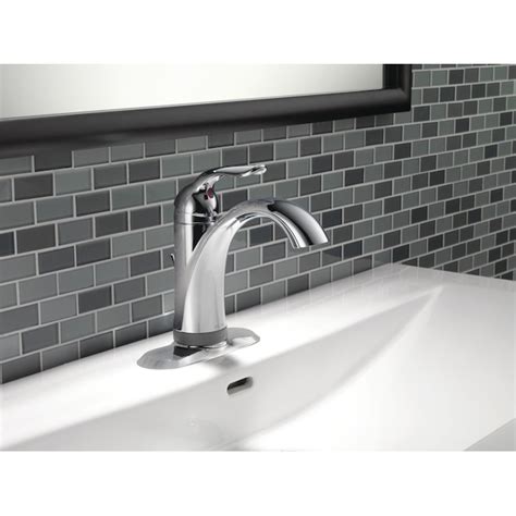 Delta Lahara Touch2Oxt Chrome Single Hole 1-Handle WaterSense Bathroom ...