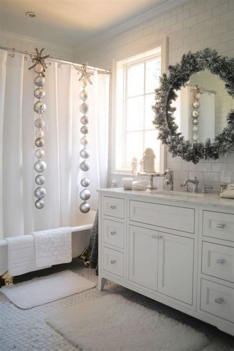15 Festive Christmas Bathroom Decor Ideas You'll Love