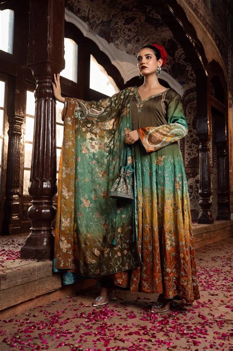 Tasavvur Ombre Kashmiri Zari Embroidered Suit Set by Angad Creations