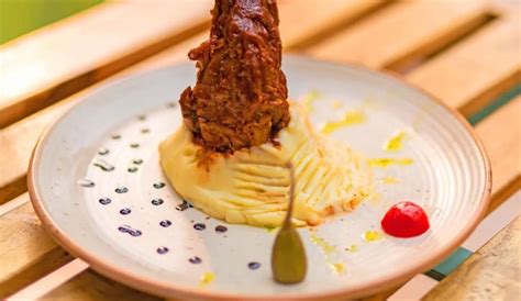 7 Old Town, Hauz Khas | WhatsHot Delhi Ncr