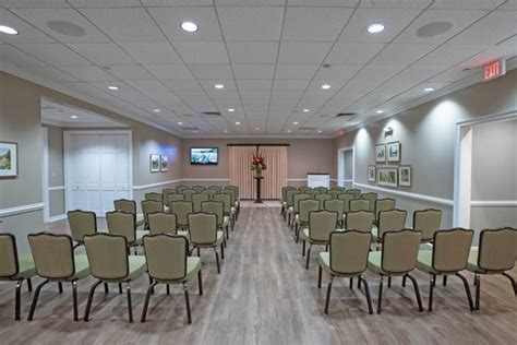 PORTER LORING MORTUARY NORTH - Updated January 2026 - 14 Photos & 17 ...