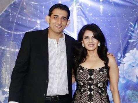 Aanchal Kumar To Madhuri Grover: Meet The Spouses Of Shark Tank India ...