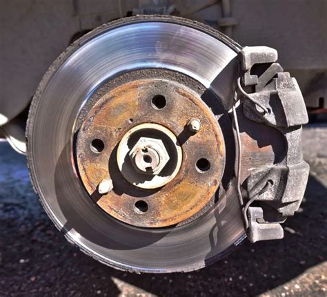 How to Remove Stuck Brake Disc 的图像结果