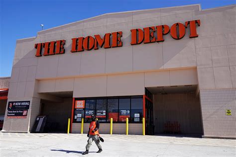 Home Depot says it will raise pay for US, Canadian workers | The ...