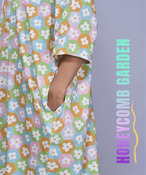 Honeycomb Garden Oversized Pocket Tee