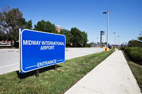 Navigating Chicago Midway International Airport (MDW) | Reliable ...