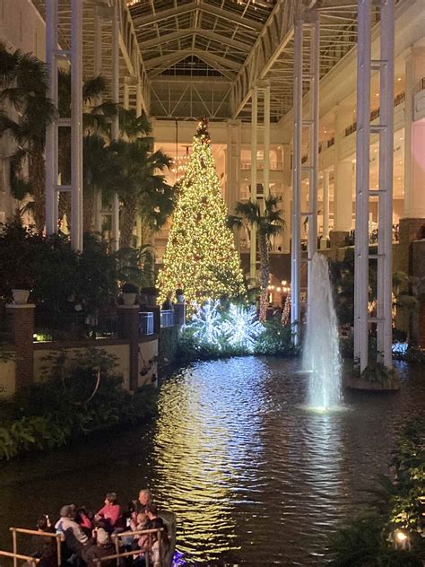 Christmas in Nashville | Tours by Foot