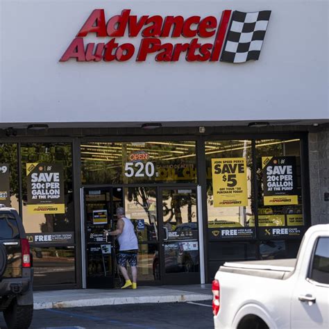 Advance Auto Parts Sign