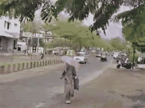 MP Weather Disrupts 20 Districts; Hailstorm Affects Crops | March ...