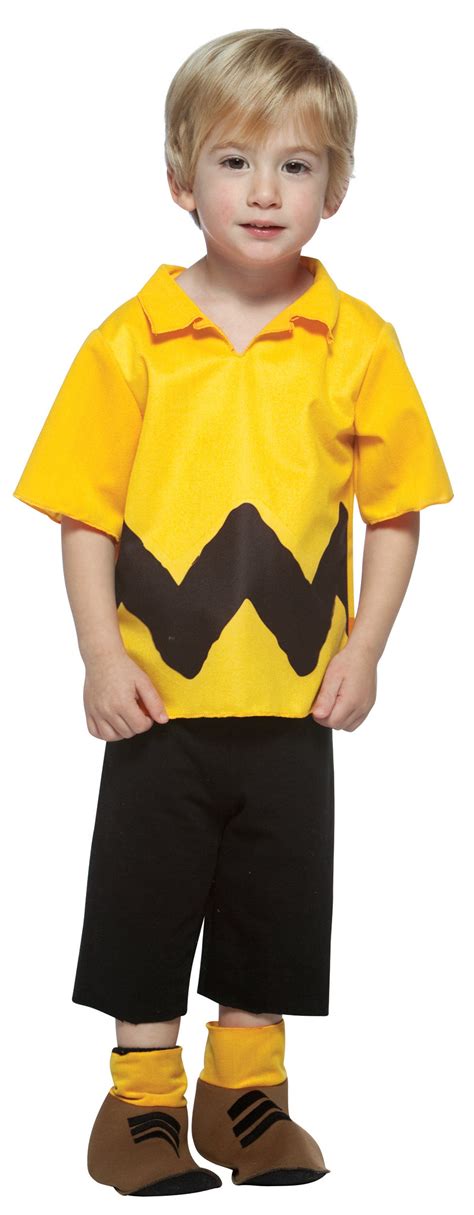 With snoopy | Charlie brown costume, Charlie brown halloween costumes ...